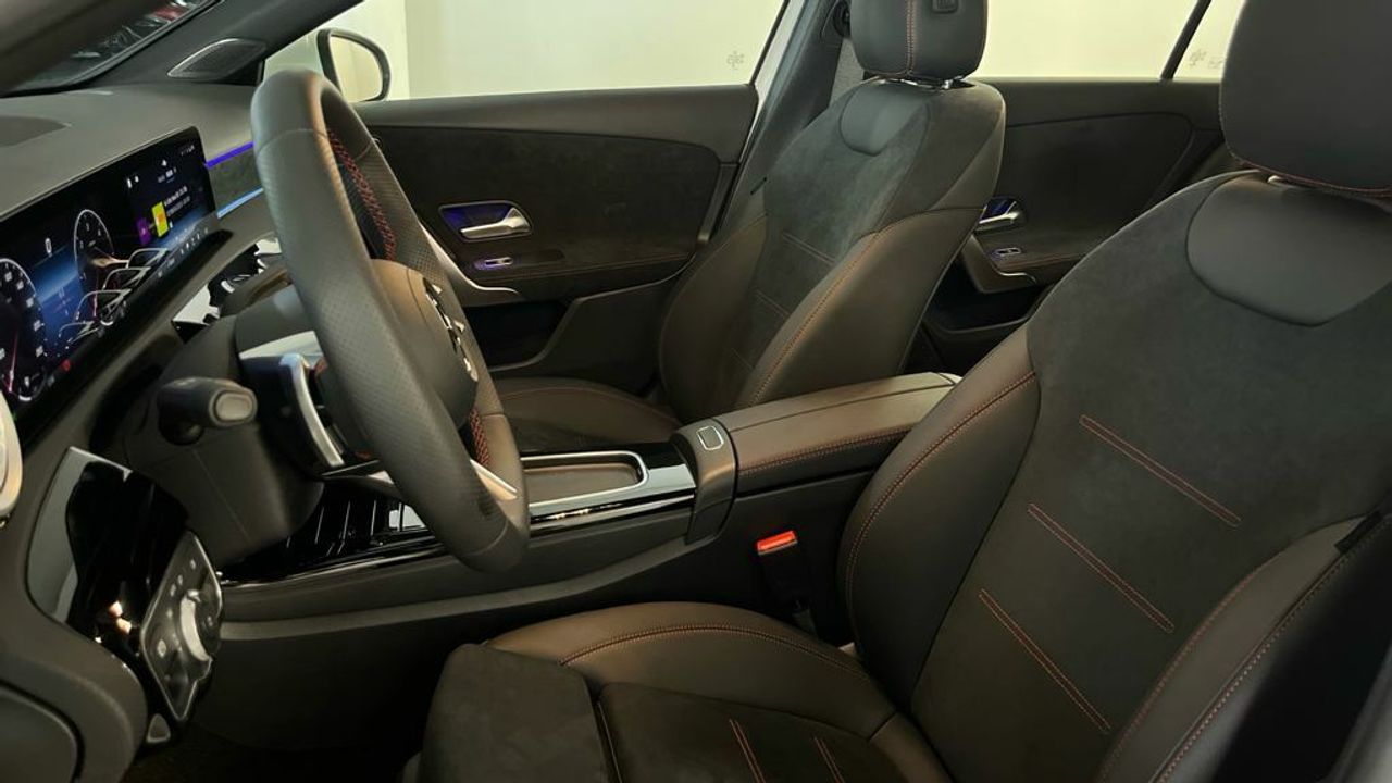 Mercedes Clase A 200 Berlina - Foto 2