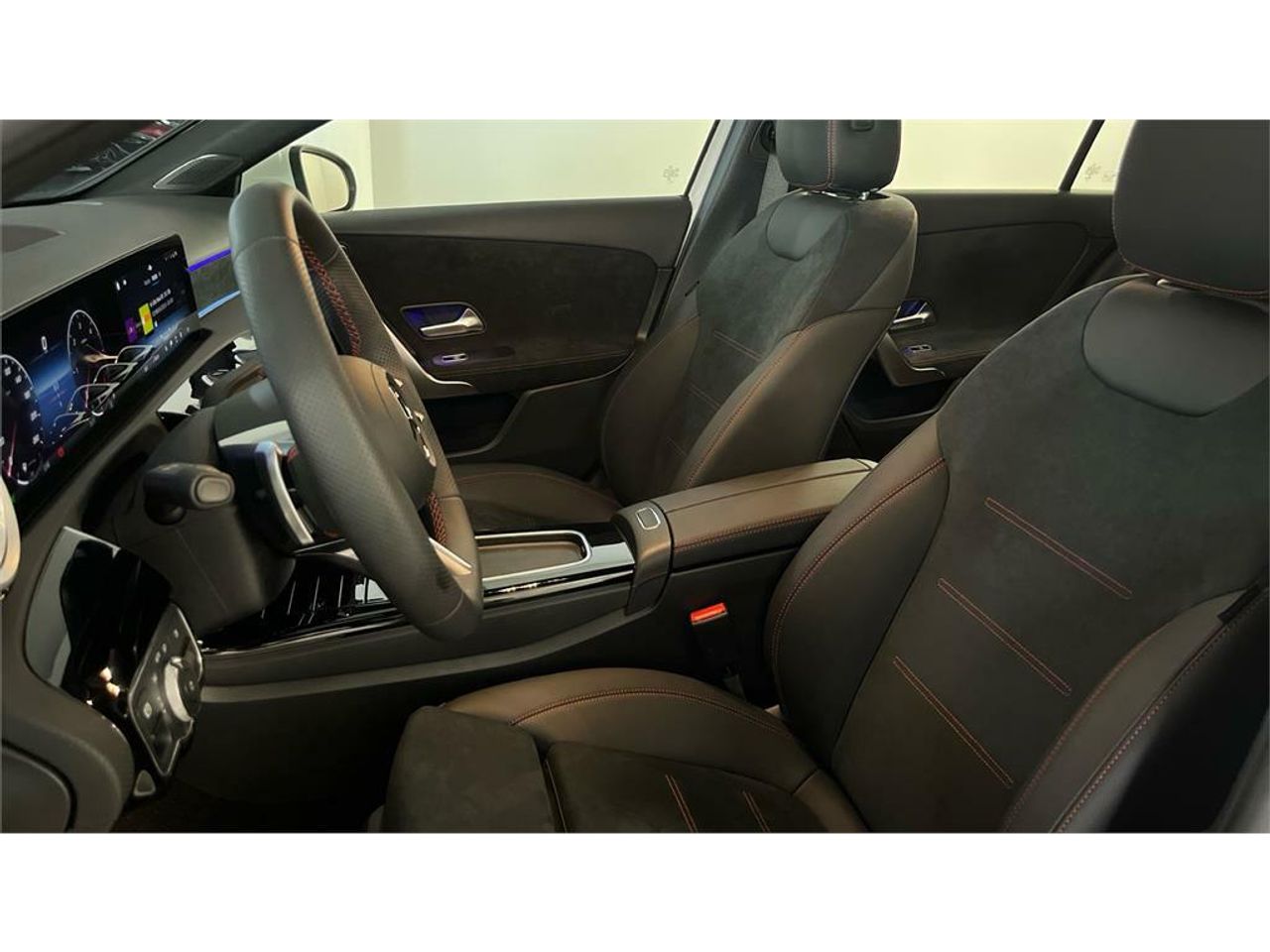 Mercedes Clase A 200 Berlina - Foto 2
