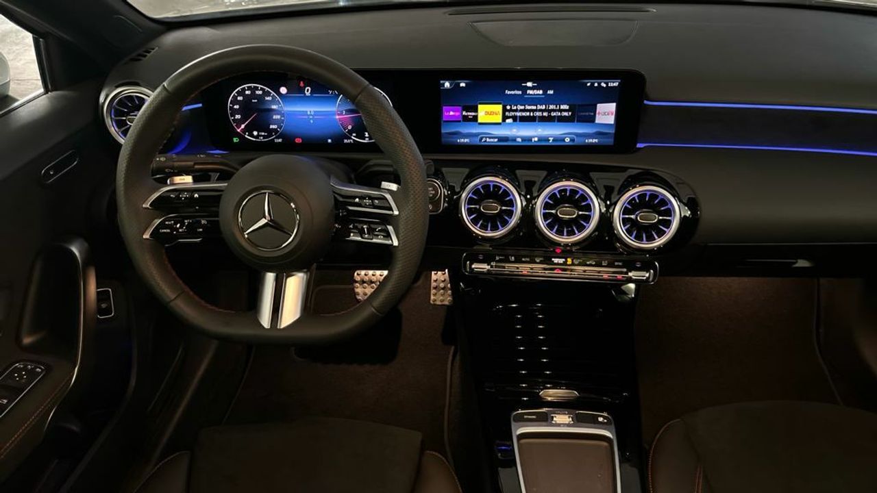 Mercedes Clase A 200 Berlina - Foto 2