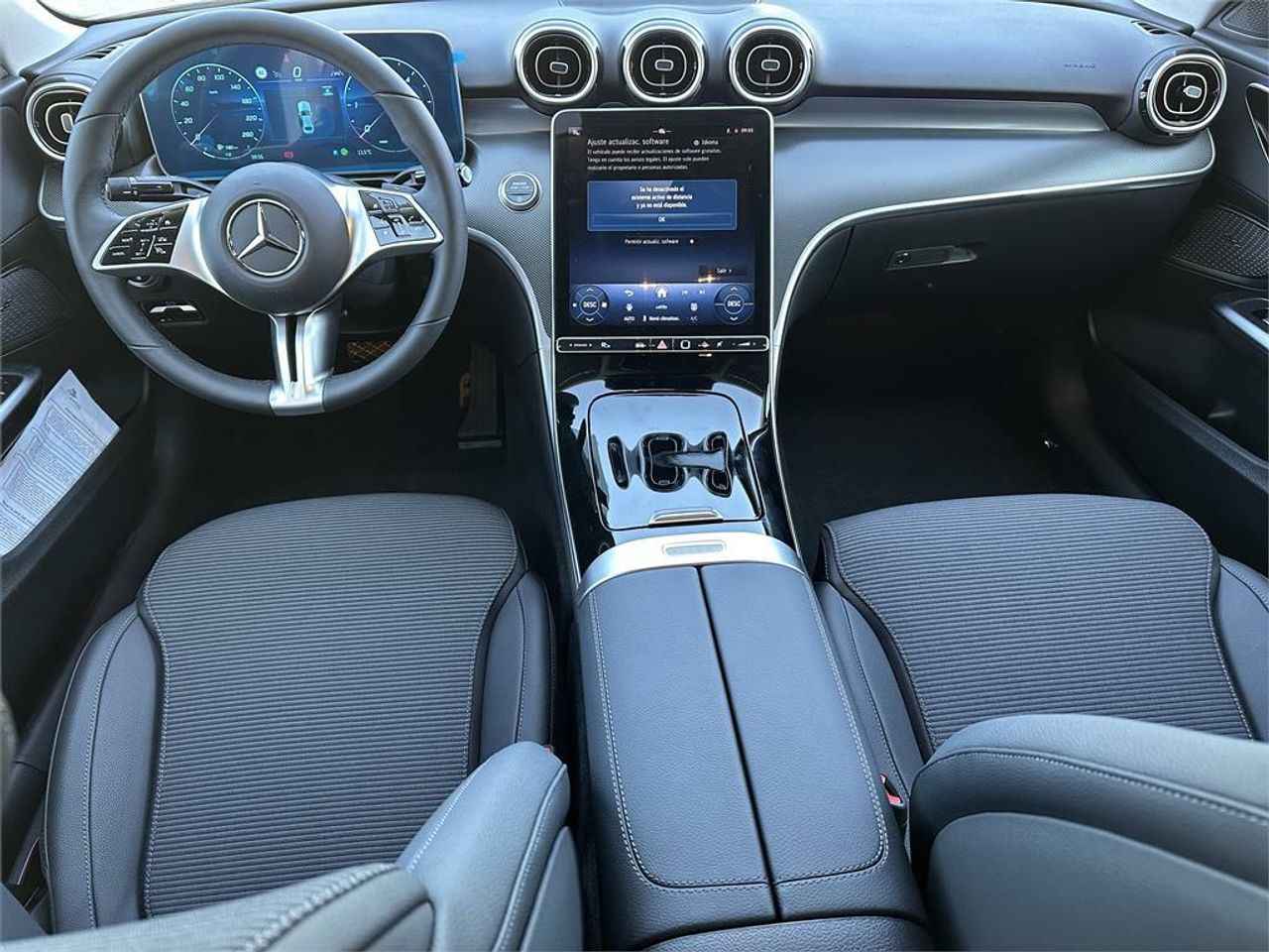 Mercedes Clase C 200 Berlina - Foto 2