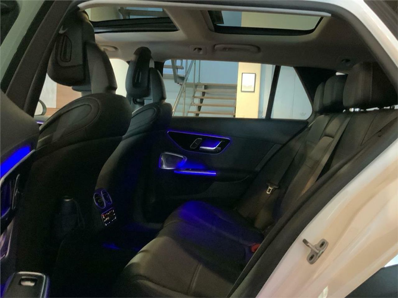 Mercedes Clase C 220 d 4MATIC All-Terrain Estate - Foto 2