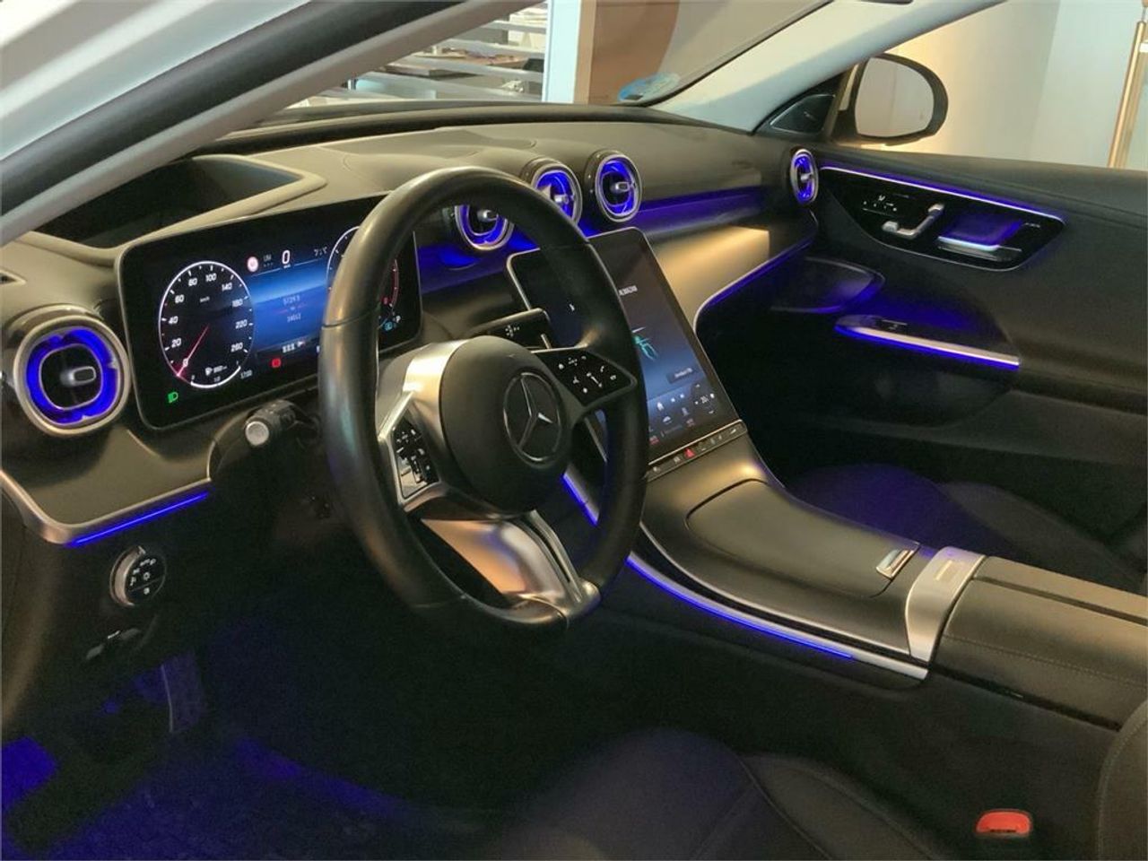 Mercedes Clase C 220 d 4MATIC All-Terrain Estate - Foto 2