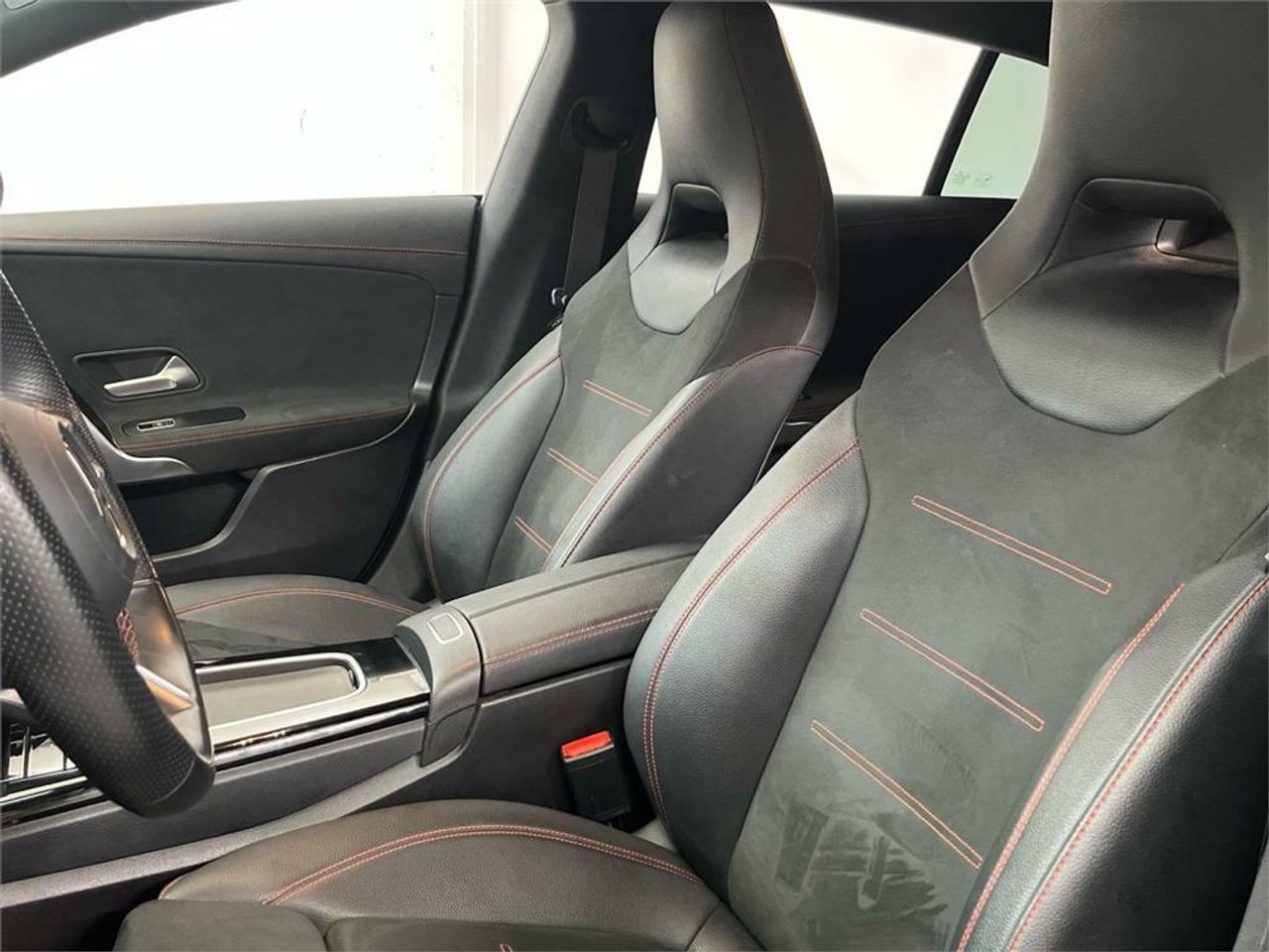 Mercedes CLA 200 d Shooting Brake - Foto 2
