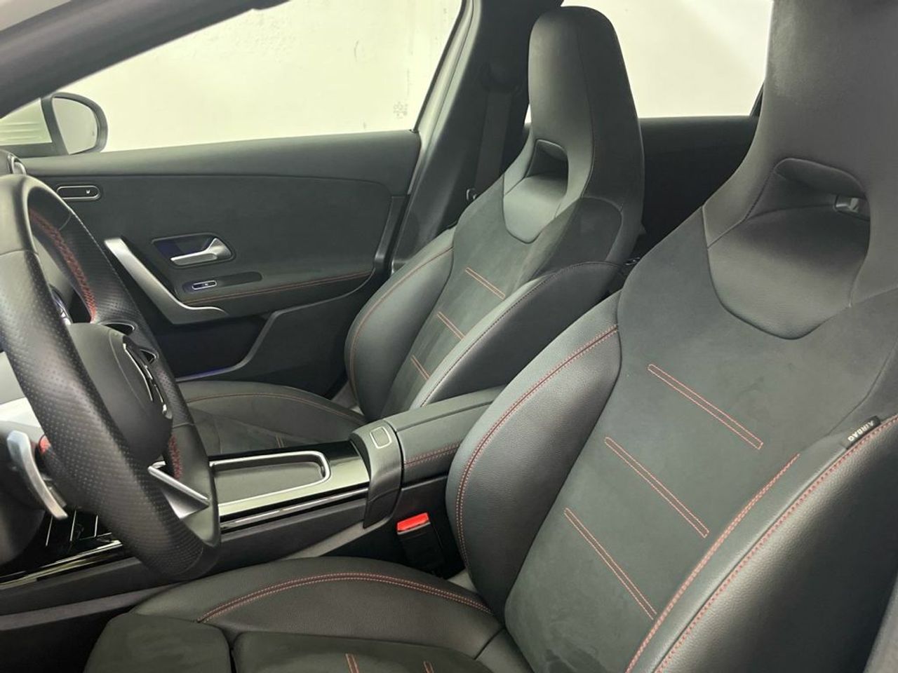 Mercedes Clase A 180 d Compacto - Foto 2