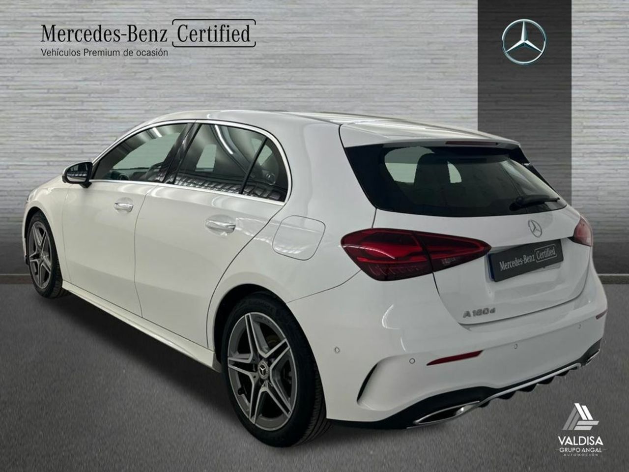 Mercedes Clase A 180 d Compacto - Foto 2