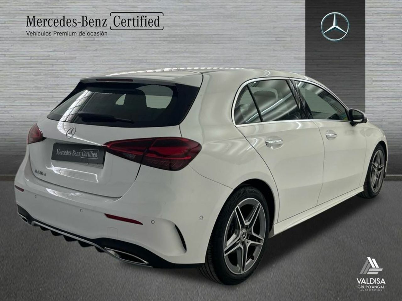 Mercedes Clase A 180 d Compacto - Foto 2