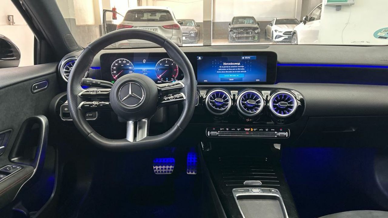 Mercedes Clase A 200 d Compacto - Foto 2