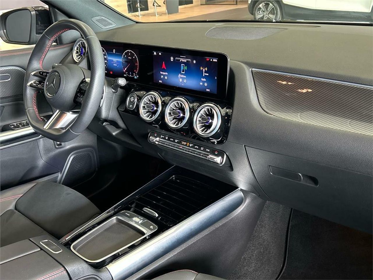 Mercedes GLA 200 d - Foto 2