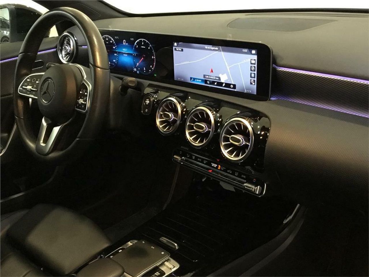 Mercedes Clase A Sedán A 180 d - Foto 2