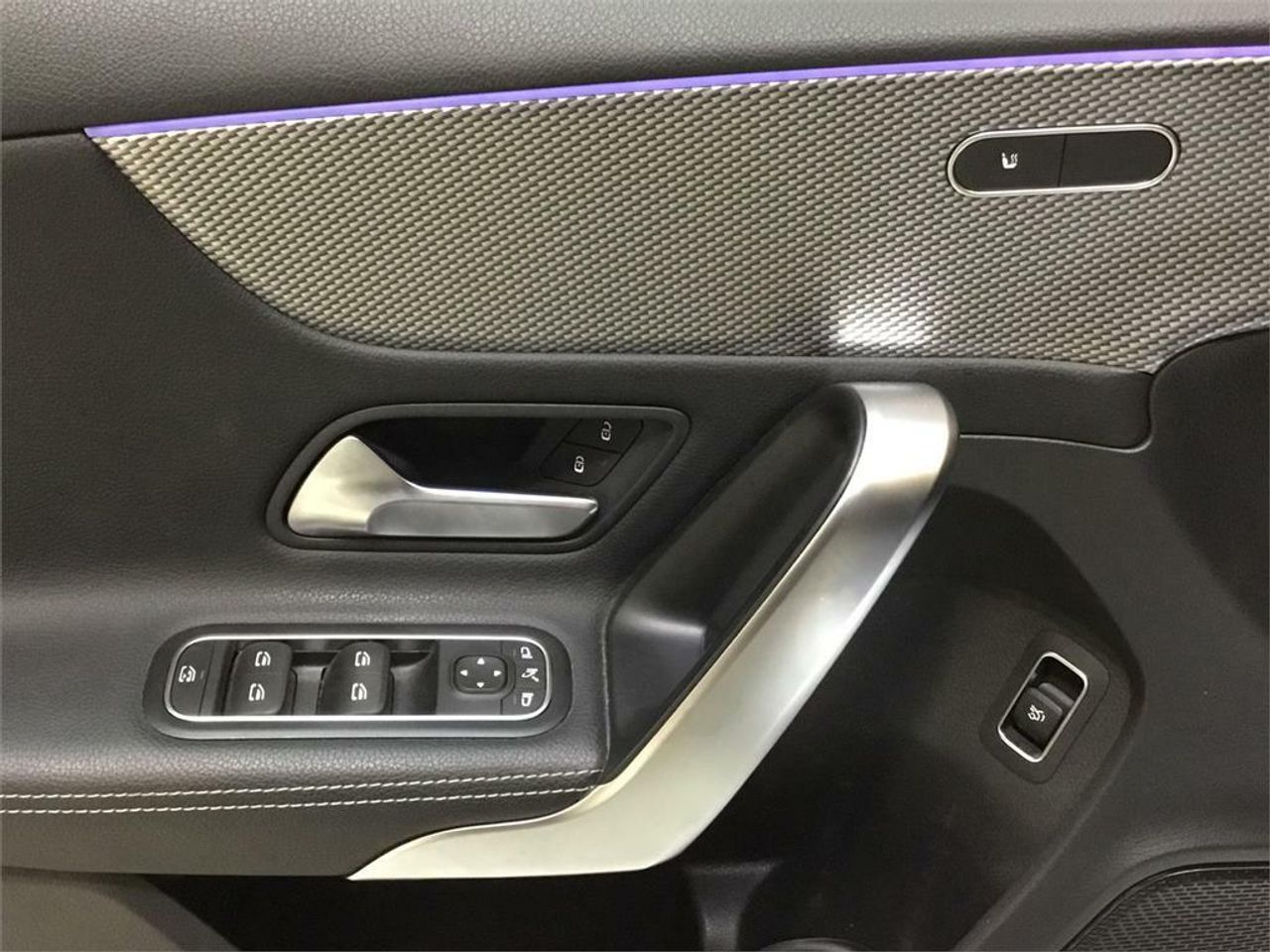 Mercedes Clase A Sedán A 180 d - Foto 2
