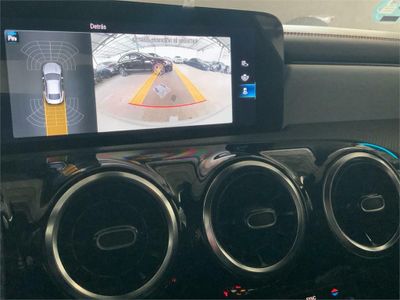 Mercedes CLA 180