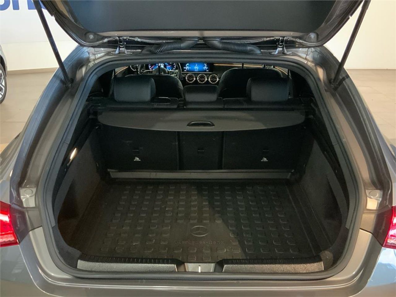 Mercedes CLA 200 Shooting Brake - Foto 2