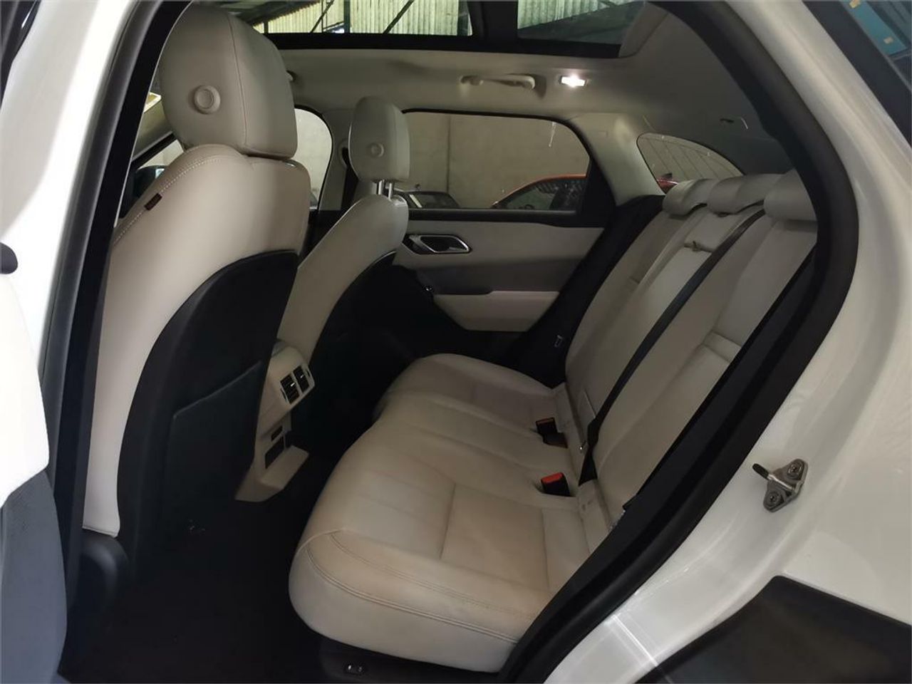 Land-Rover Range Rover Velar 2.0 D240 177kW (240CV) 4WD Auto - Foto 2