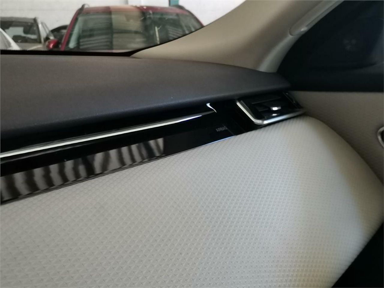 Land-Rover Range Rover Velar 2.0 D240 177kW (240CV) 4WD Auto - Foto 2