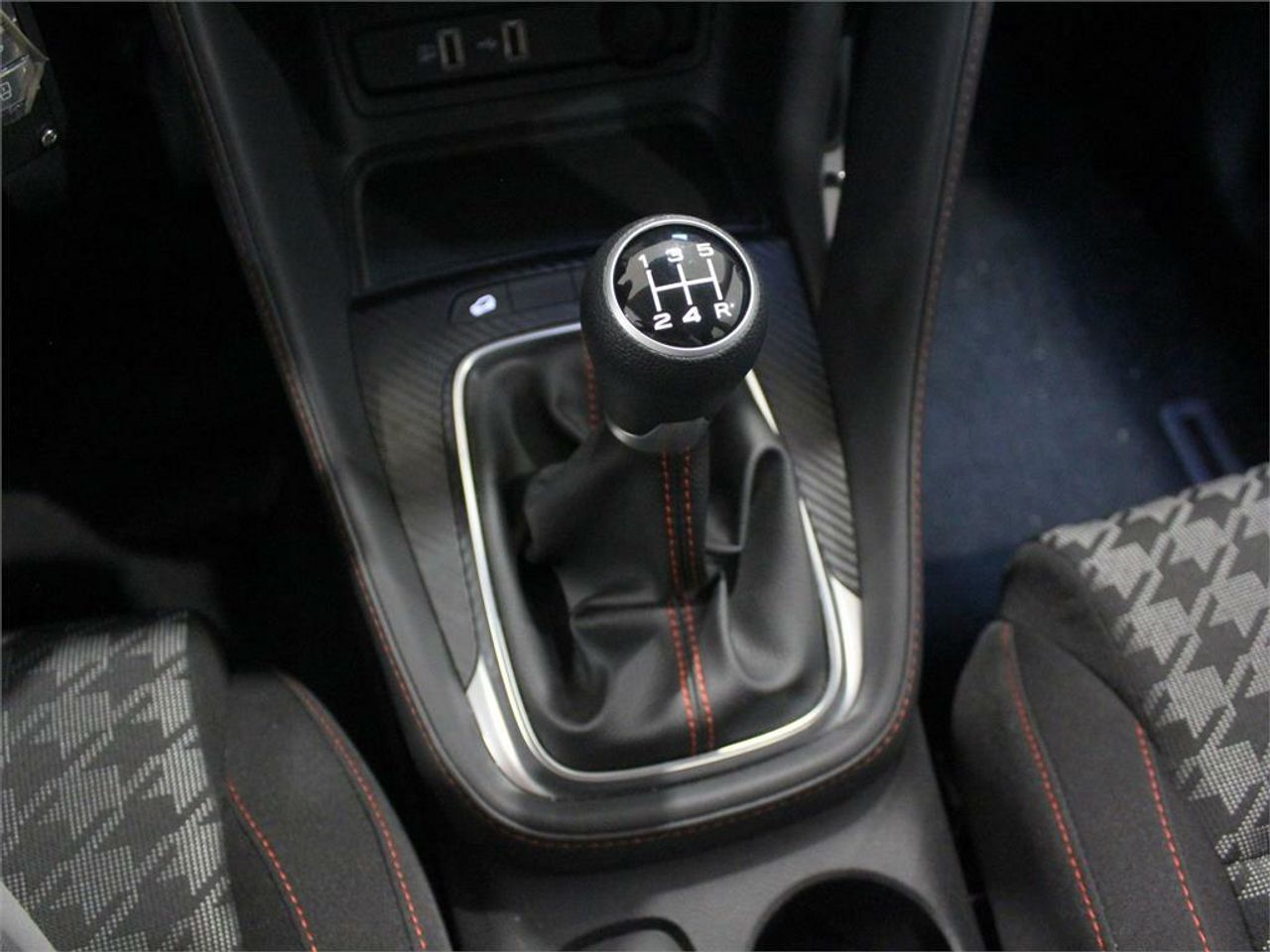 MG ZS 1.5 Comfort - Foto 2