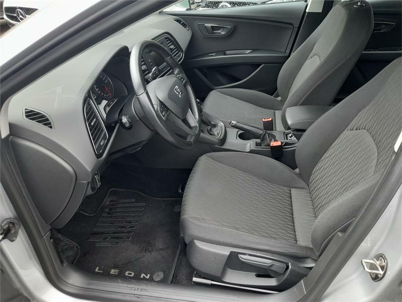 Seat Leon 1.6 TDI 110cv St&Sp Reference - Foto 2