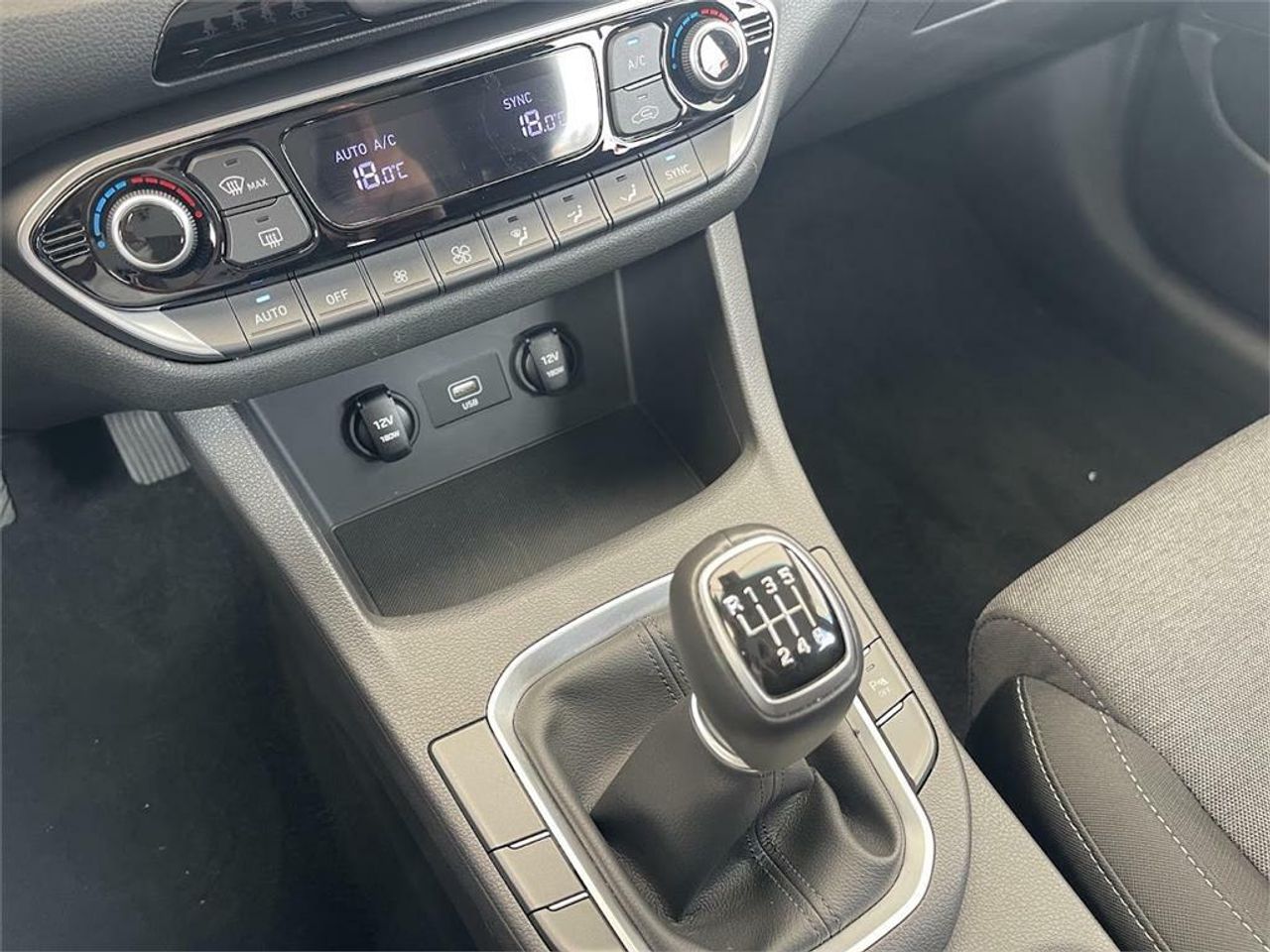 Hyundai i30 1.5 DPI Klass SLX - Foto 2