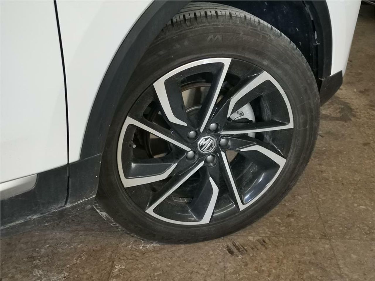 MG ZS 1.5 Luxury - Foto 2