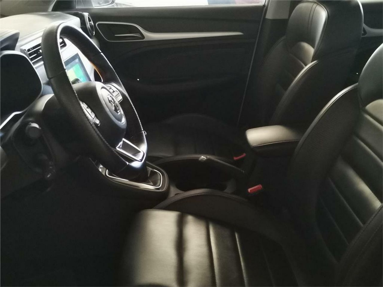 MG ZS 1.5 Luxury - Foto 2