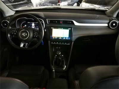 MG ZS 1.5 Luxury