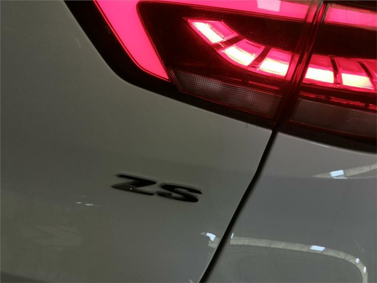 MG ZS 1.5 Luxury - Foto 2
