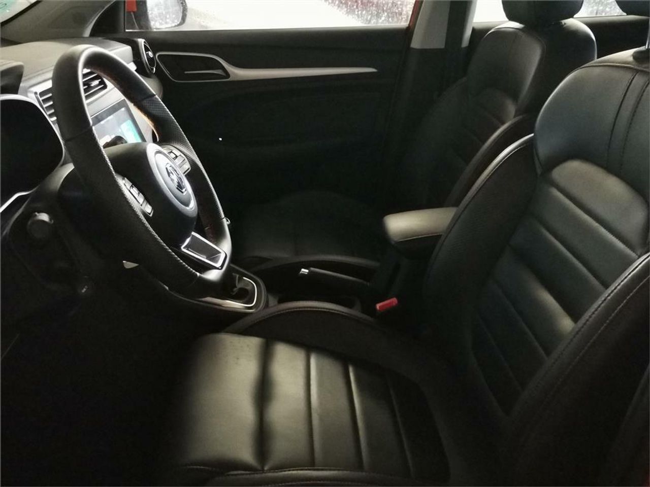 MG ZS 1.5 Luxury - Foto 2