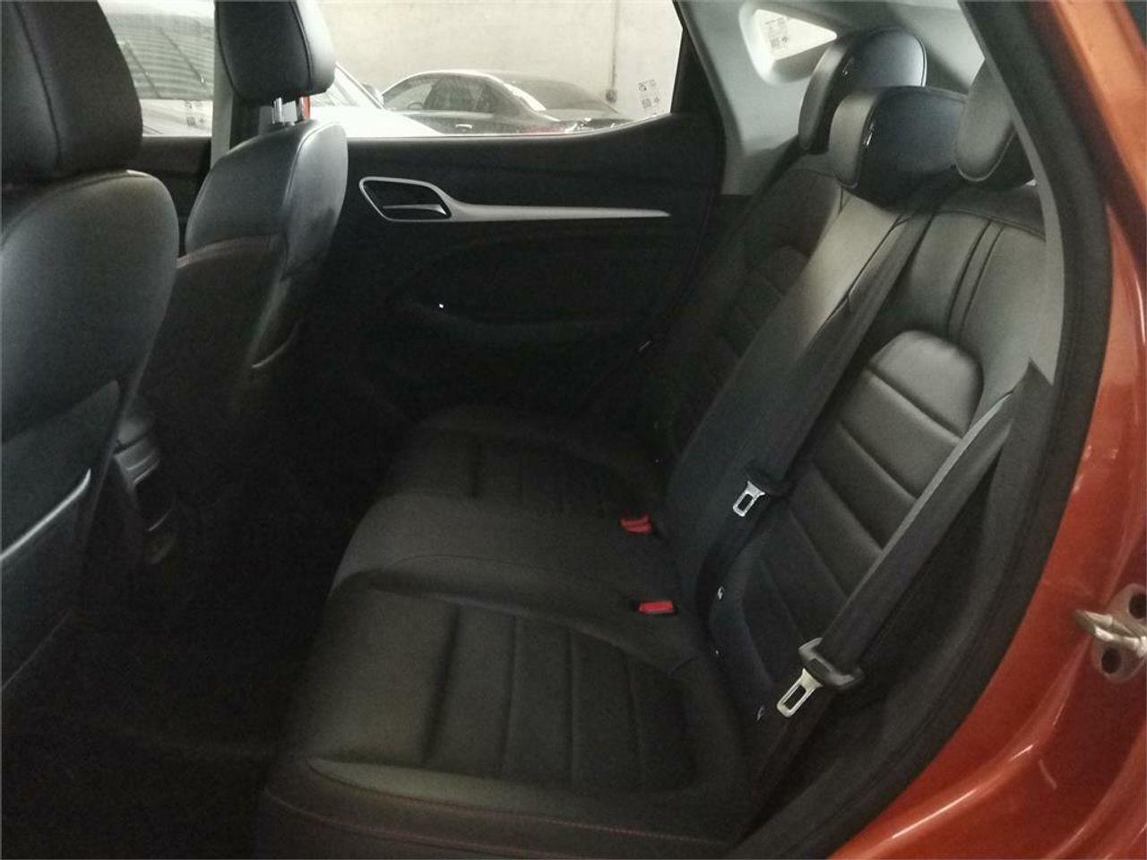 MG ZS 1.5 Luxury - Foto 2