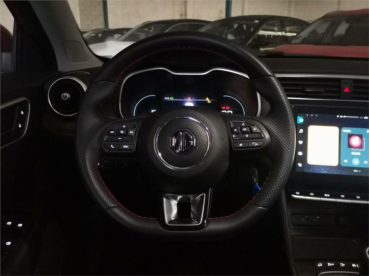 MG ZS 1.5 Luxury - Foto 2