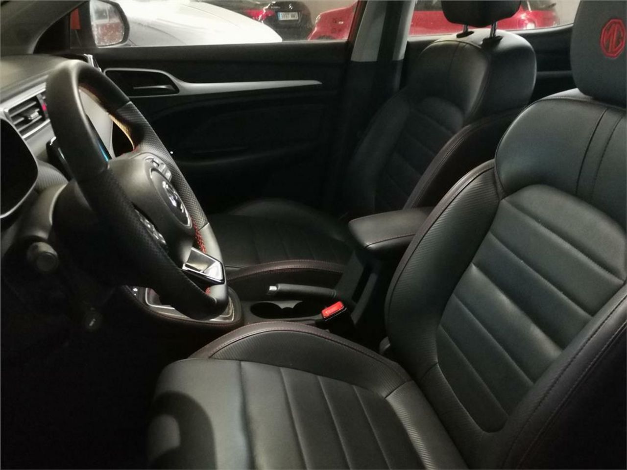 MG ZS 1.5 Luxury - Foto 2