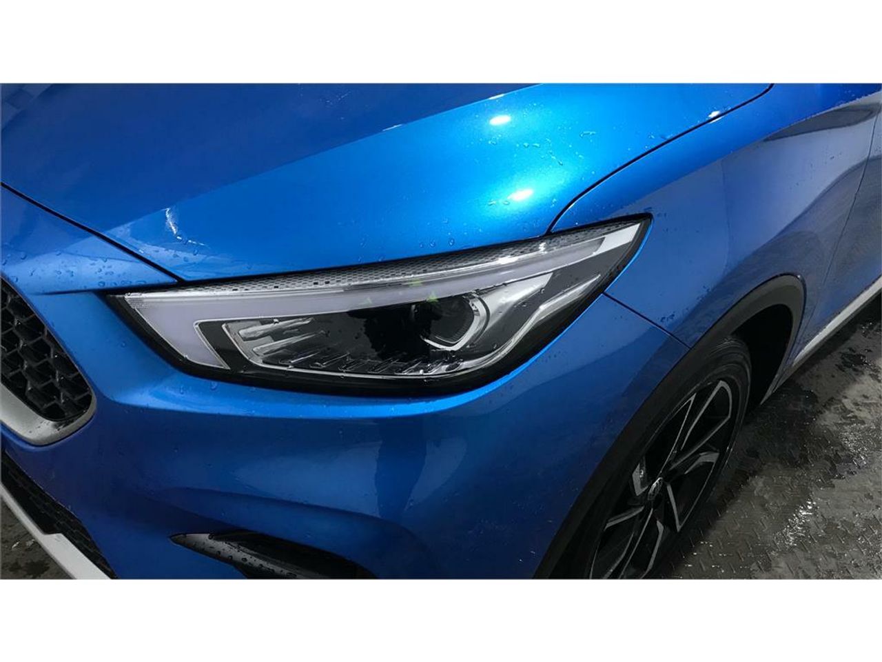 MG ZS 1.5 Luxury - Foto 2