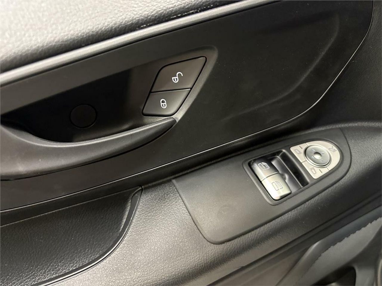 Mercedes Vito 114CDI 100kW furgón Pro larga - Foto 2