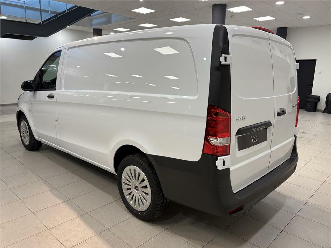 Mercedes Vito 114CDI 100kW furgón Pro larga - Foto 2