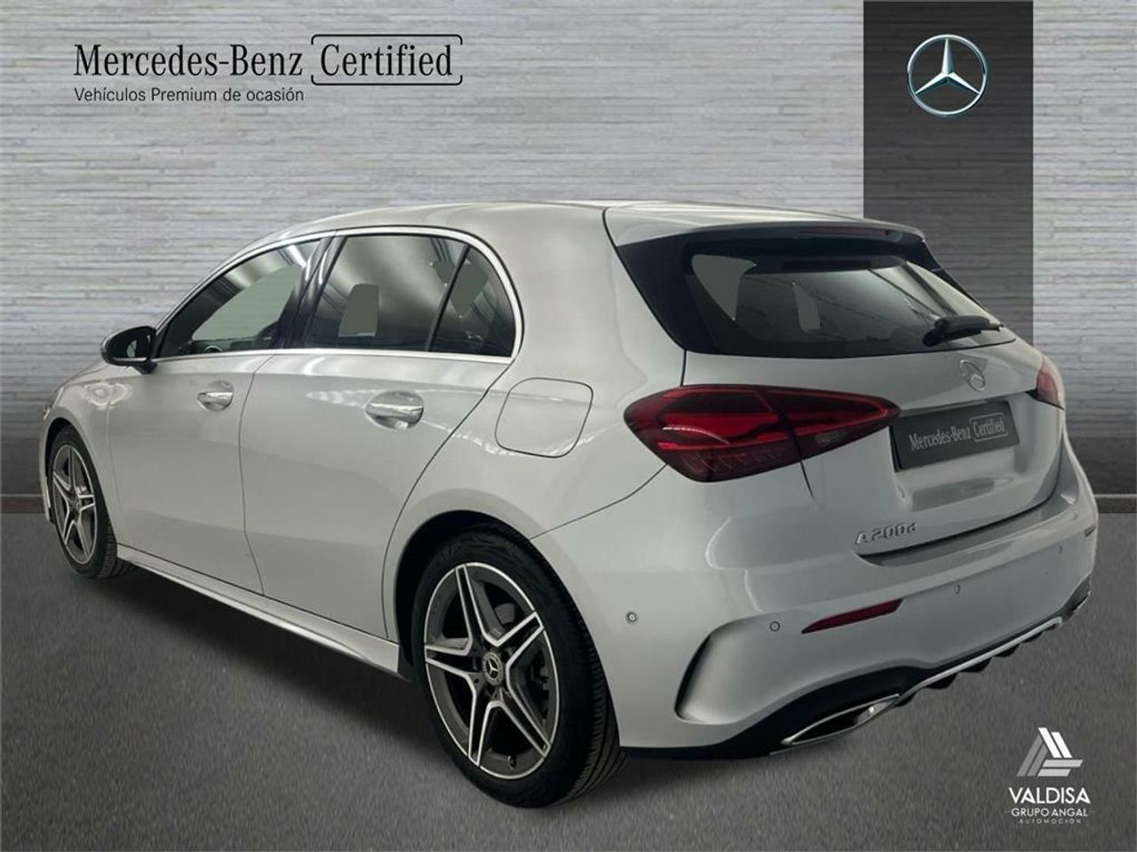 Mercedes Clase A 200 d Compacto - Foto 2