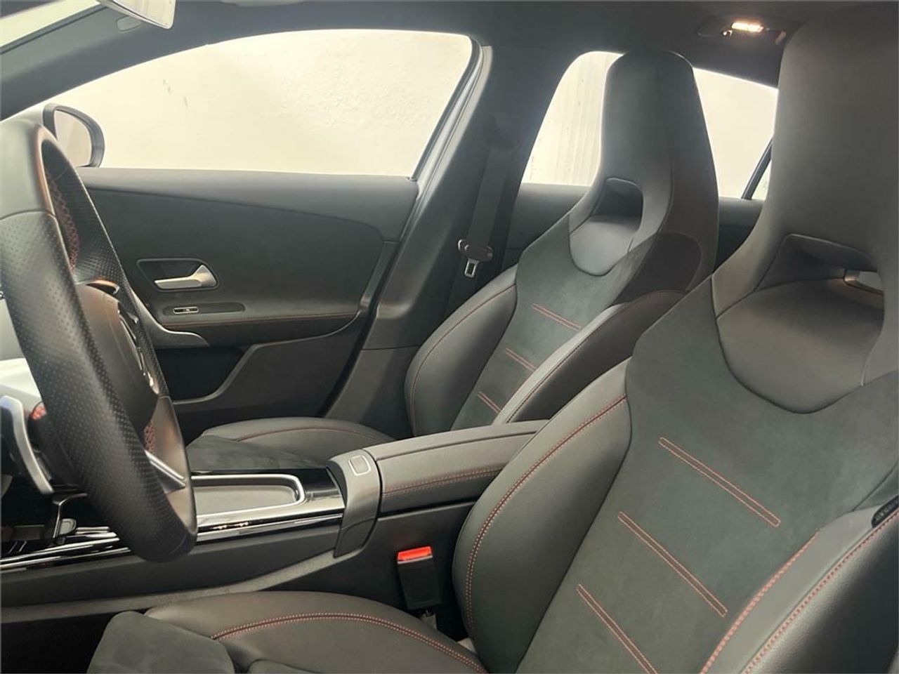 Mercedes Clase A 200 d Compacto - Foto 2
