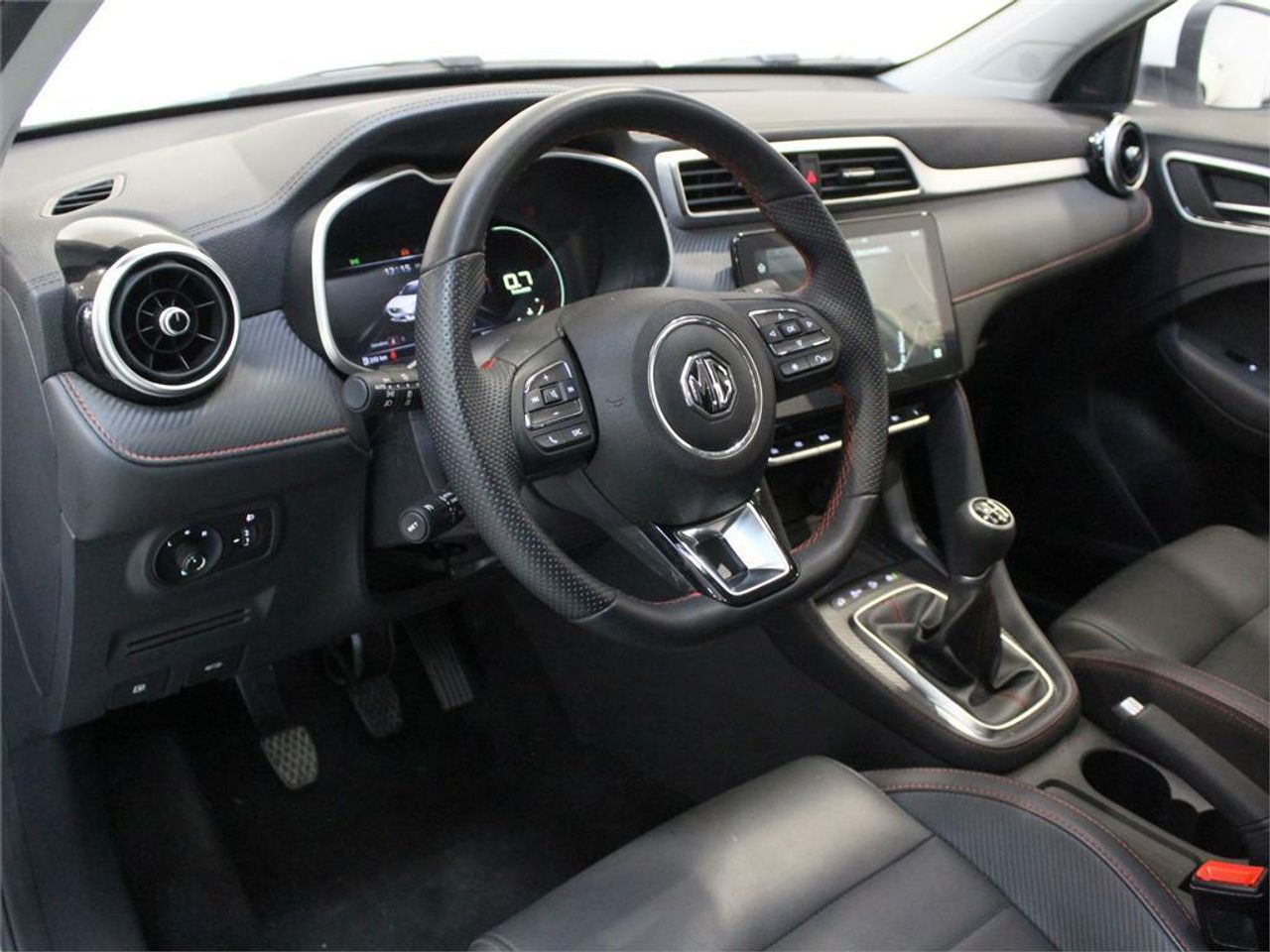 MG ZS 1.5 Luxury - Foto 2