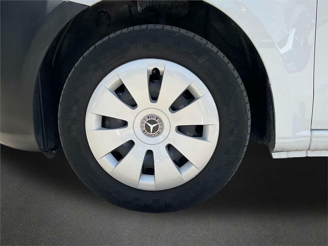 Mercedes Vito 110CDI 75kW furgón Pro larga - Foto 2
