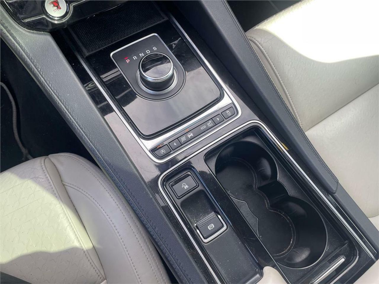 Jaguar F-Pace 3.0L TDV6 AWD Automático S - Foto 2