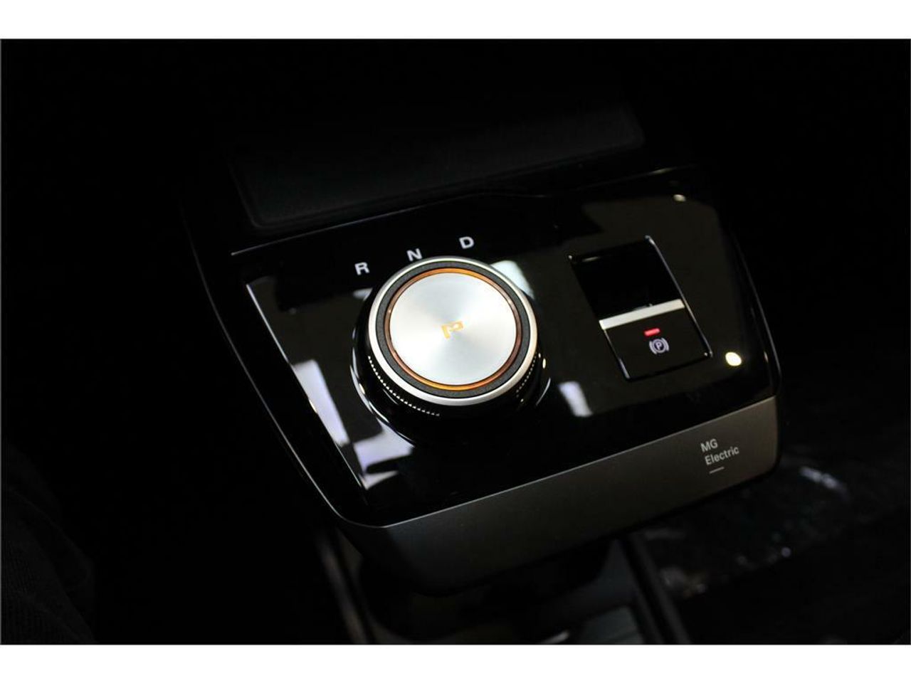 MG MG4 64kWh Luxury - Foto 2