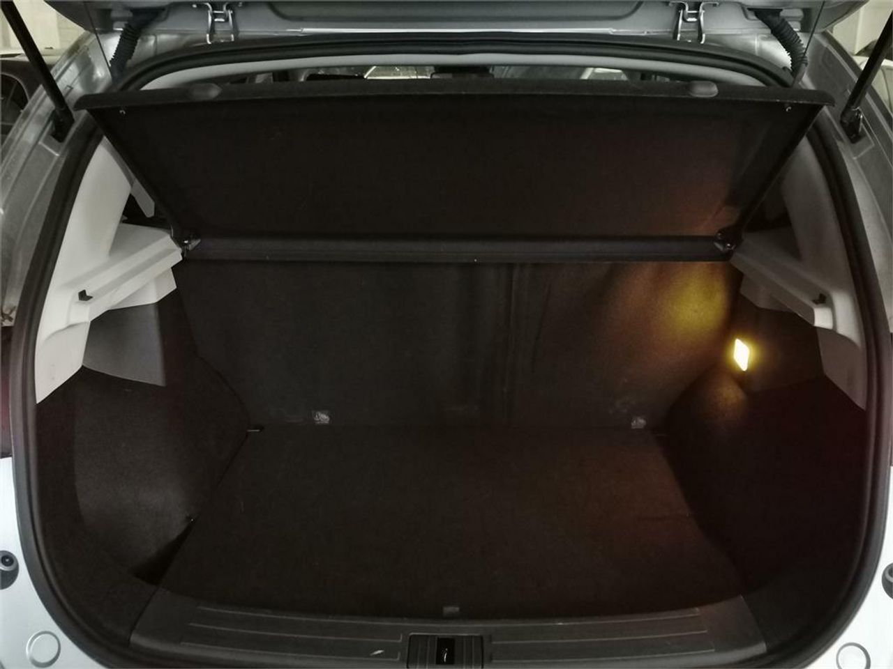 MG ZS 1.5 Luxury - Foto 2