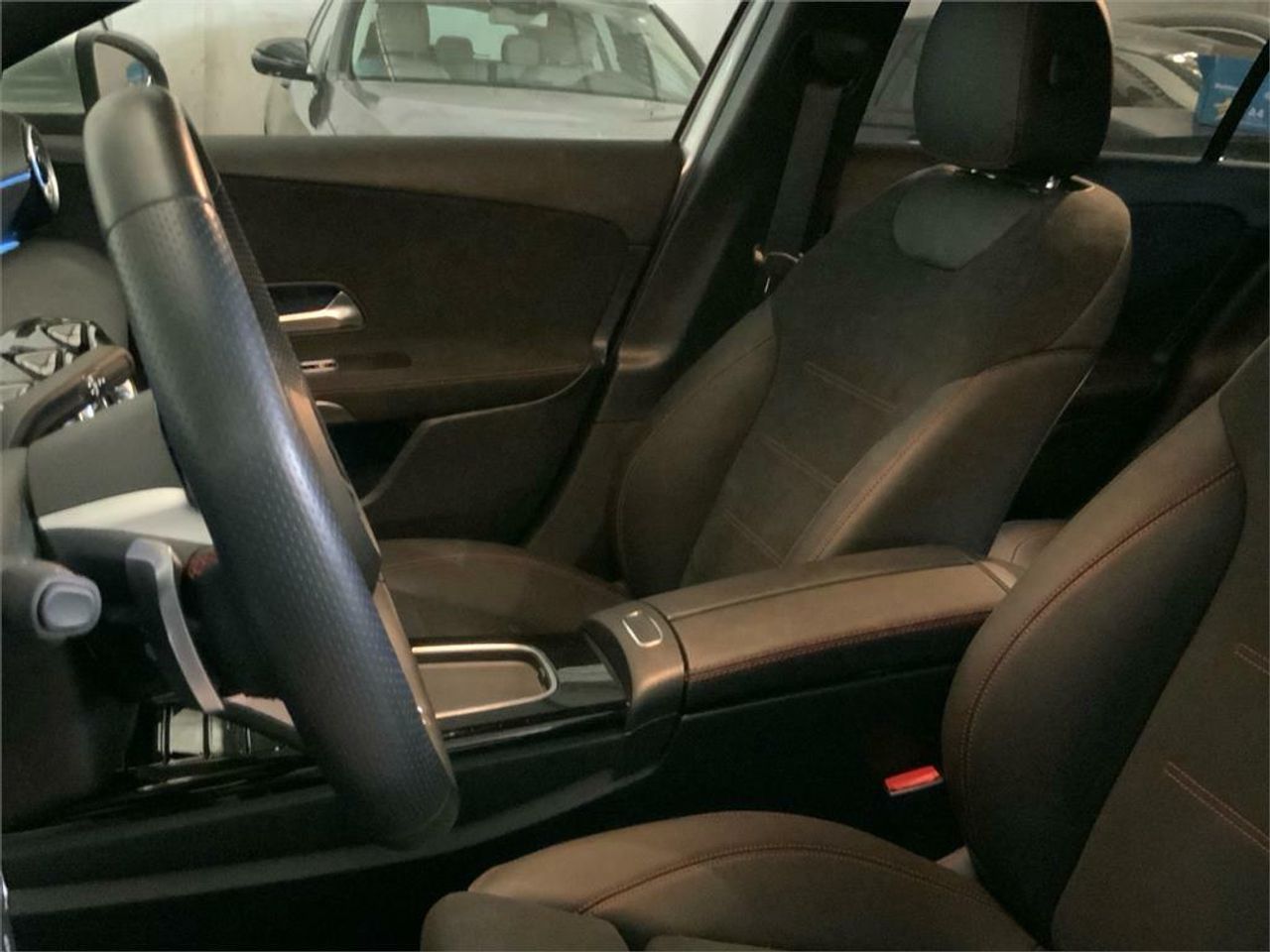 Mercedes Clase A 250 e Sedán - Foto 2
