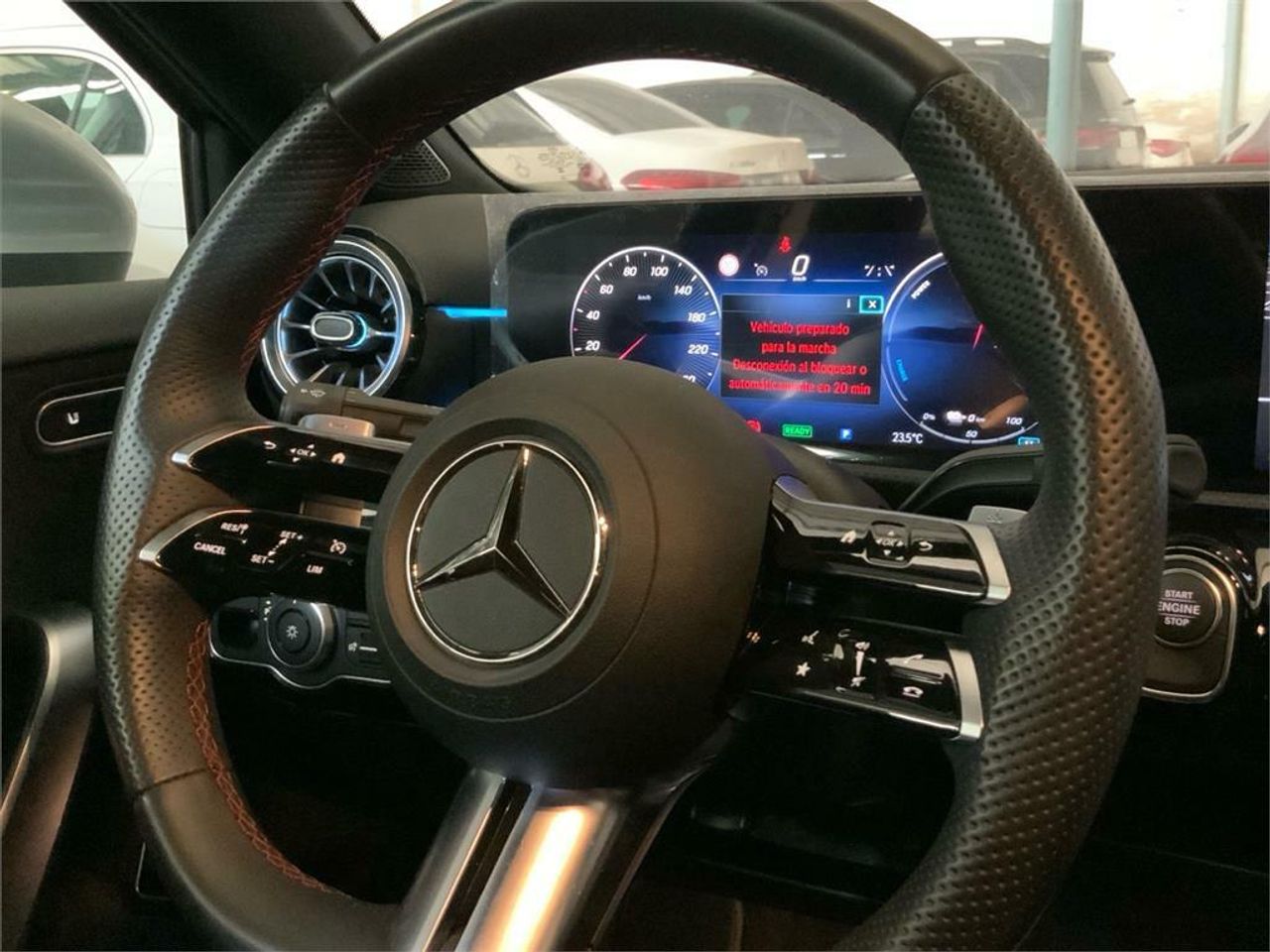 Mercedes Clase A 250 e Sedán - Foto 2
