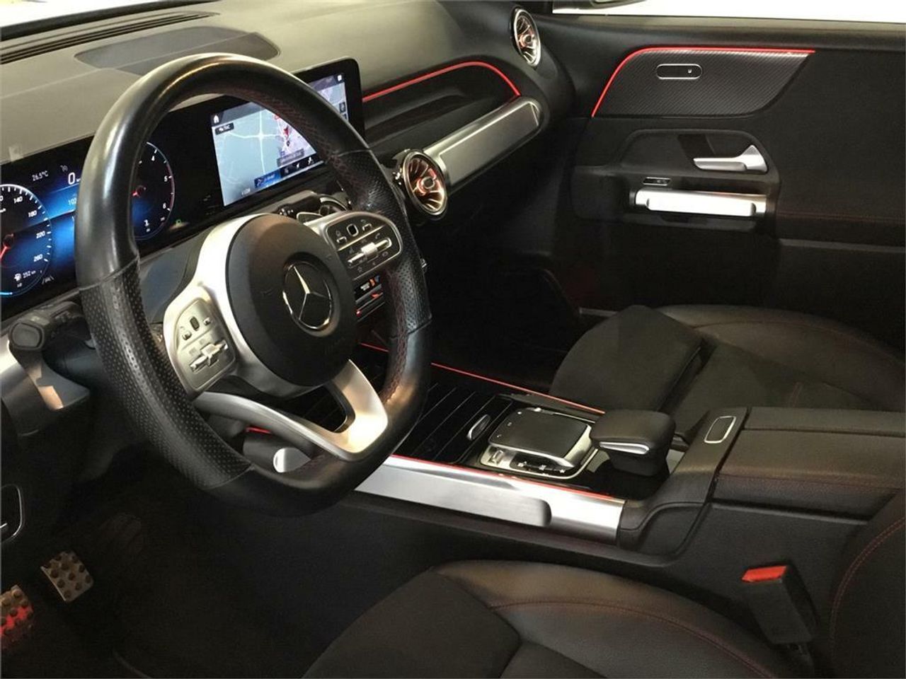 Mercedes Clase GLB 2.0 GLB 200 D DCT 110KW (150CV) - Foto 2