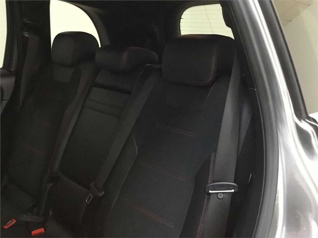 Mercedes Clase GLB 2.0 GLB 200 D DCT 110KW (150CV) - Foto 2