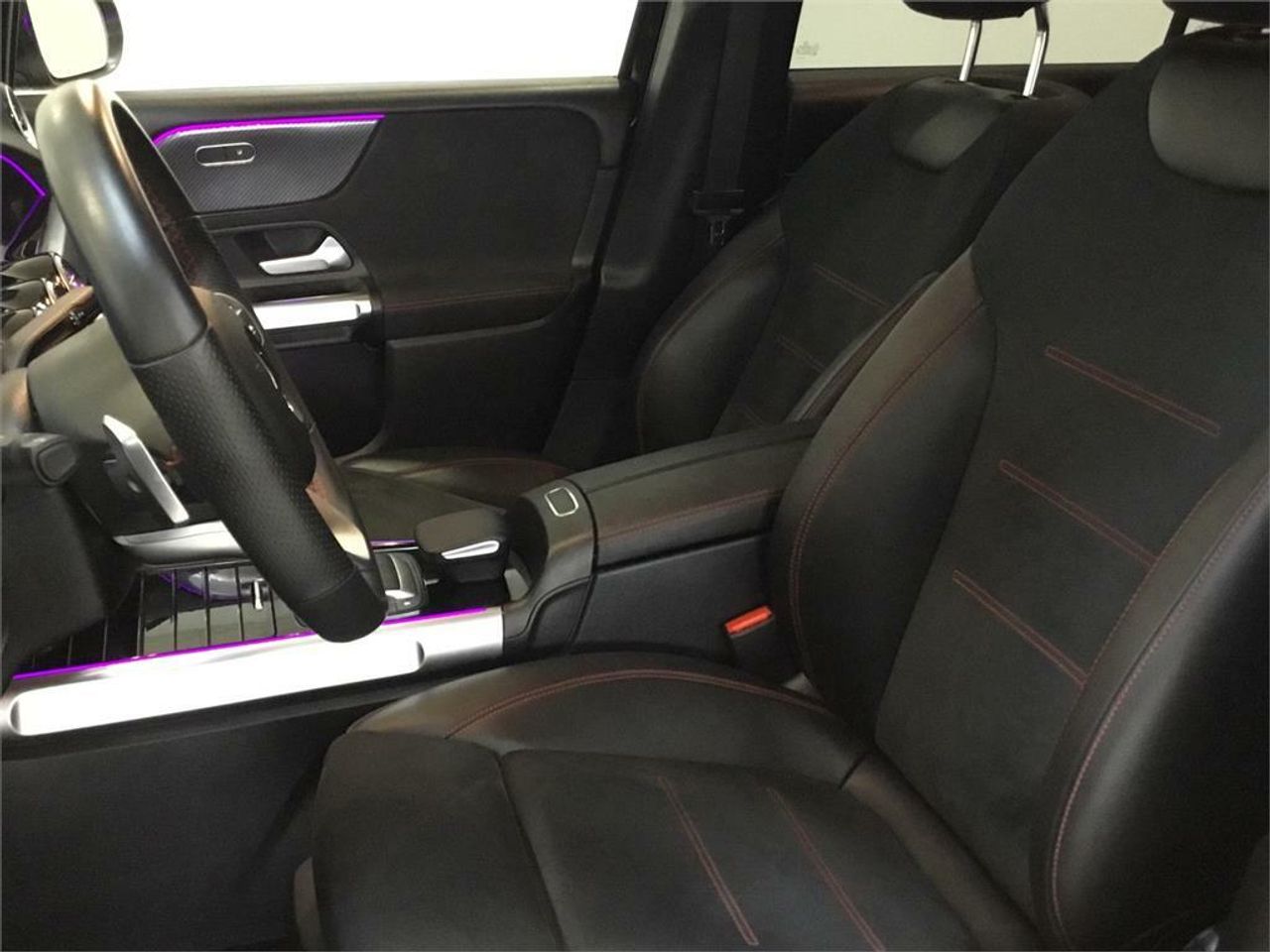 Mercedes Clase GLB 2.0 GLB 200 D DCT 110KW (150CV) - Foto 2