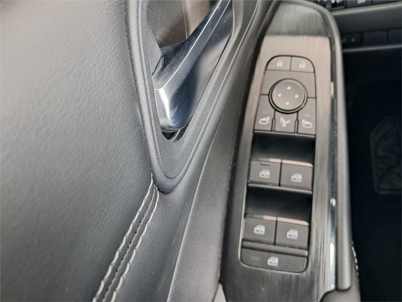 Nissan Qashqai DIG-T 103kW (140CV) mHEV 4x2 Acenta - Foto 2