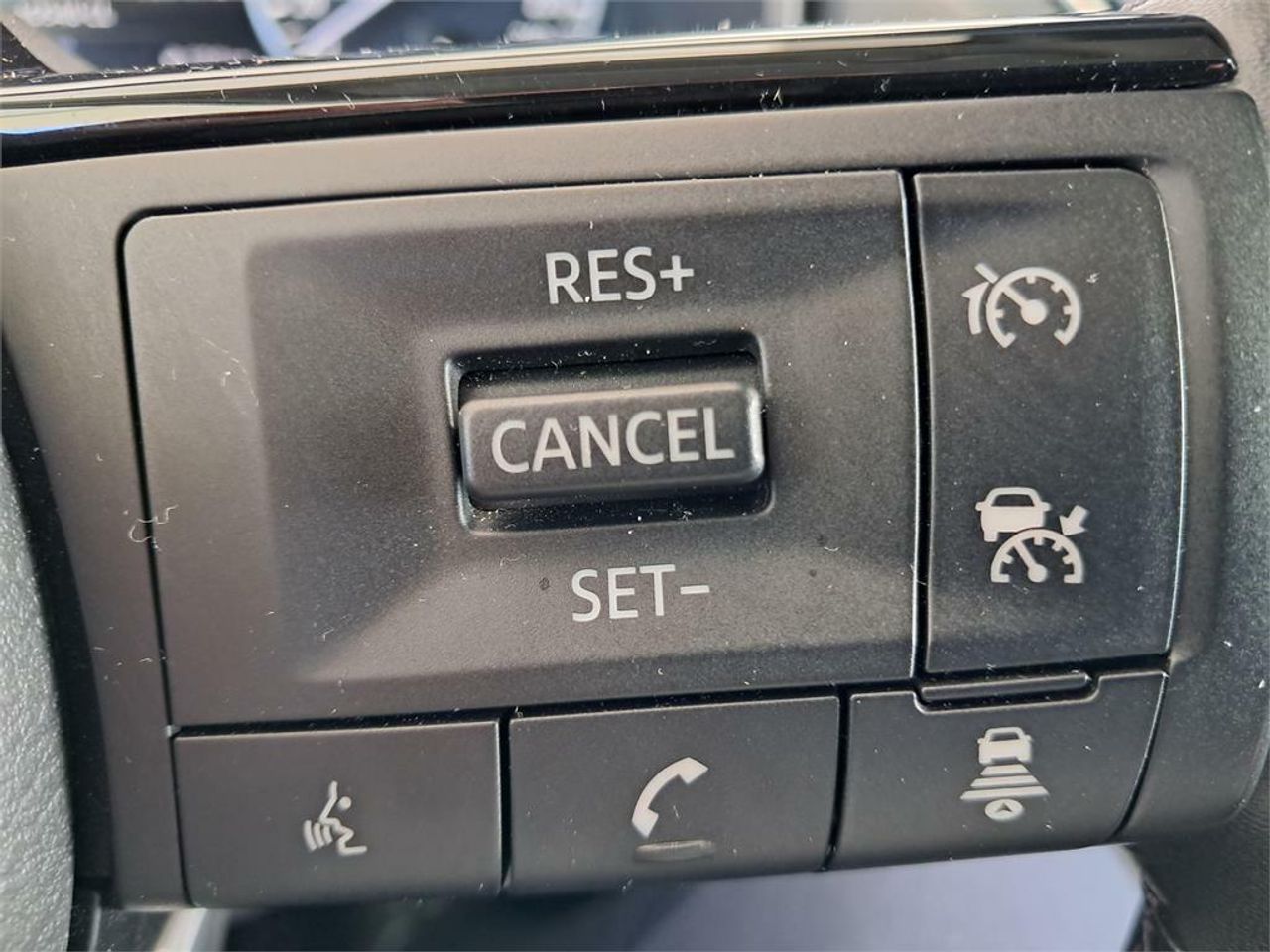 Nissan Qashqai DIG-T 103kW (140CV) mHEV 4x2 Acenta - Foto 2