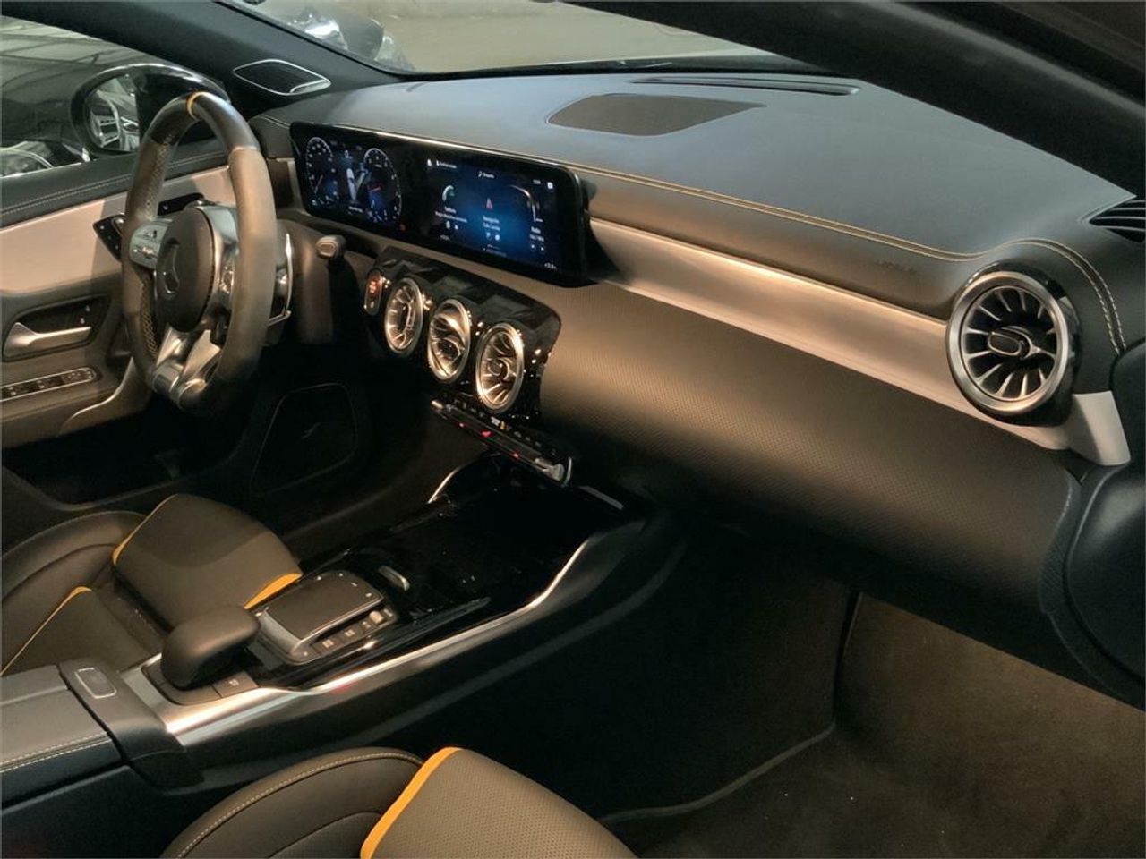Mercedes Clase A Mercedes-AMG A 45 S 4MATIC+ - Foto 2