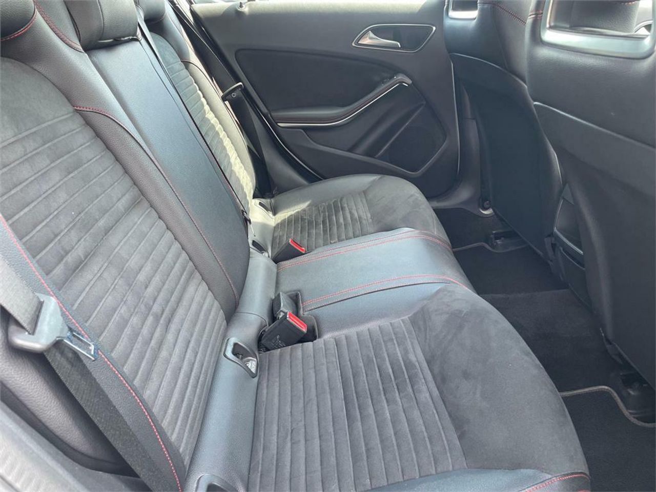 Mercedes Clase A 200 d - Foto 2