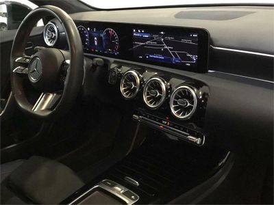 Mercedes Clase A 250 e con tecnología híbrida EQ