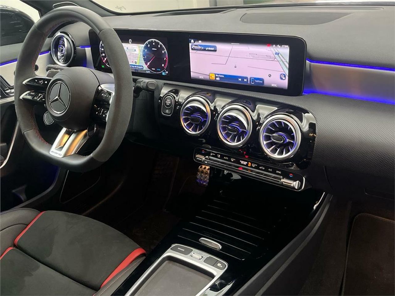 Mercedes Clase A Mercedes-AMG A 35 4MATIC Compacto - Foto 2